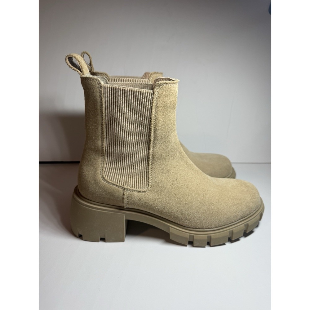 Steve Madden Howler Chunky Heel Chelsea Sand Booties Size 8